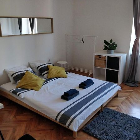 Apartment Marge Rijeka Exteriör bild