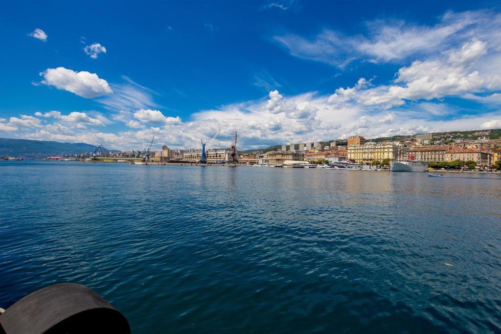Apartment Marge Rijeka Exteriör bild